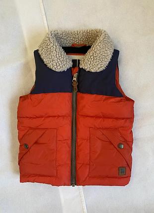 Жилєтка next на хлопчика 2-3рокі