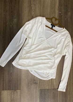 Шикарна блуза лонгслів на запах кольору айворі3 фото
