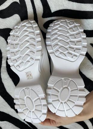 Нові! жіночі кросівки білі, розмір 39 на стопу 25 см7 фото