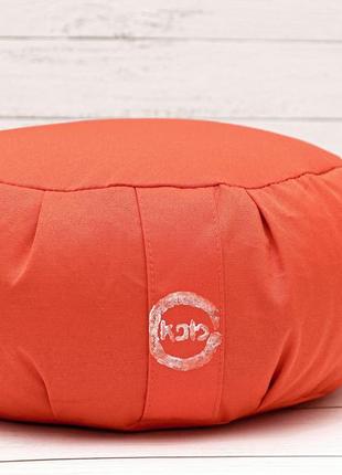 Подушка для медитации оранжевого цвета