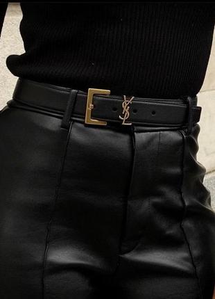 Черный ремень ysl кожаный женский с золотой фурнитурой