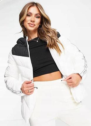 Оригинальная женская куртка champion «hooded polyfiled jacket» 114555-ww001