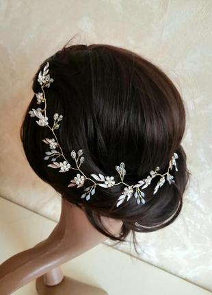 Веточка в прическу под золото с камнями