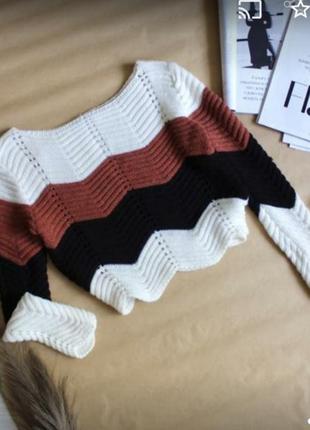 Классный мягкий свитерик от quiz