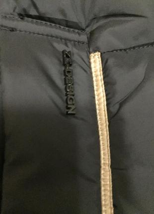 Женский пуховик,черного цвета, с золотом. бренд designer8 фото