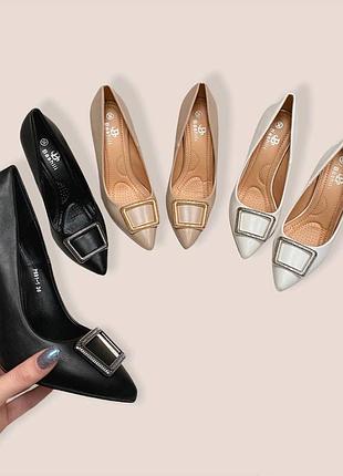 Туфлі на підборах з квадратною брошкою, 3 кольори в наявності, екошкіра
