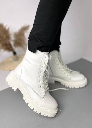 Зимние белые кожаные ботинки7 фото