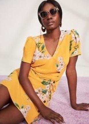 Яркое платье в цветы 3