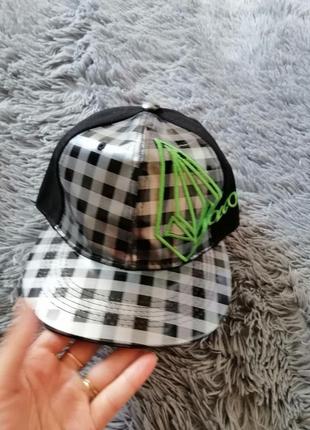 Бейсболка унисекс с ровным козырьком размер универсальный