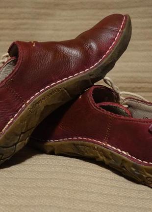 Изящные эстетичные закрытые кожаные туфли темно вишневого цвета el naturalista испания 37 р.