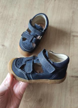 Фирменные детские кожаные босоножки сандалии pepino by ricosta германия, р.20.