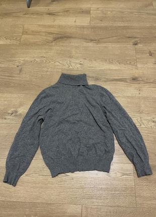 Шерстяной серый свитер с горлом beneton