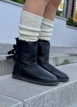 Чоботи теплі ugg bailey bow ii boot black leather (хутро)