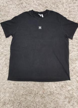 Футболка черная adidas унисекс оверсайз oversized