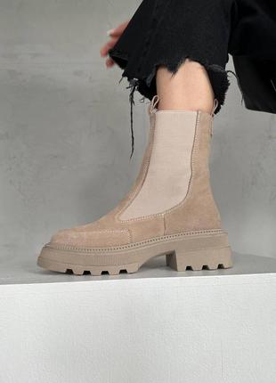 Женские зимние челси ботинки высокие с мехом бежево-черные сапоги теплые ботинки кожаные 36-407 фото