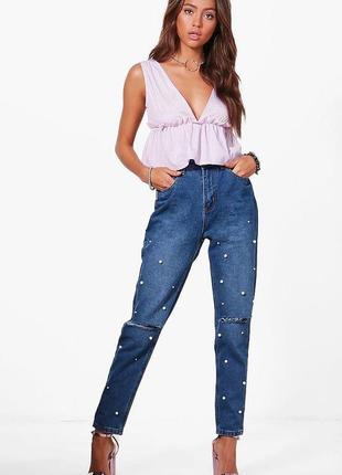 Шикарні мом джинси з перлинами і дірками на колінах