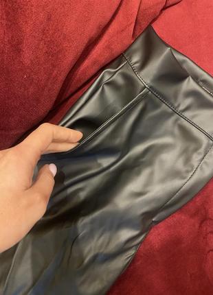 Кожаные брюки, черного цвета, 42 размера5 фото