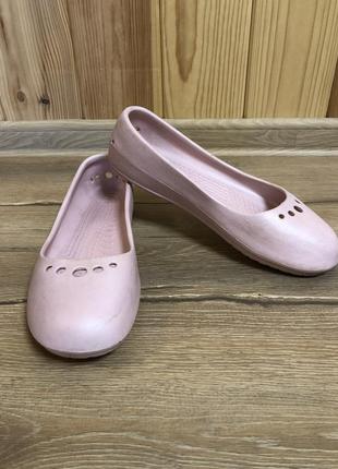 Балетки Merită să cumpărați pantofi Crocs