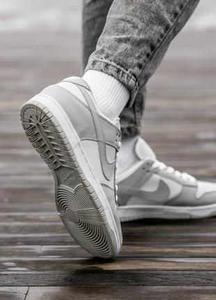 Женские кроссовки nike sb dunk low white grey серого с белым цветами4 фото