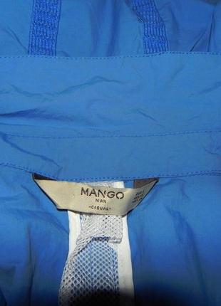 Супер класна дихаюча куртка-дощовик волошкового кольору mango6 фото