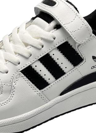 Жіночі кросівки adidas forum low white black new7 фото