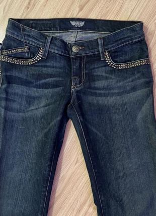 Стильнячие джинсы клеш6 фото