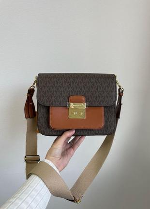 Кожаная сумочка michael kors  для девушек небольшого размера широкий ремешок корс кожана текстиль7 фото