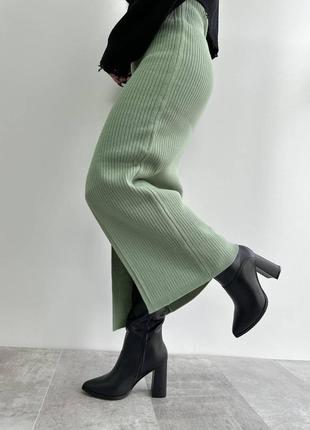 Ботфорти жіночі