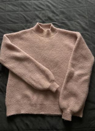 М‘який теплий светр