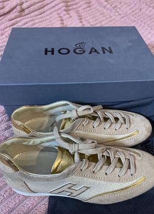 Оригінальні кросівки hogan