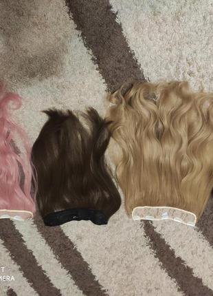 Продам перуки является термоволокно и является натуральная.