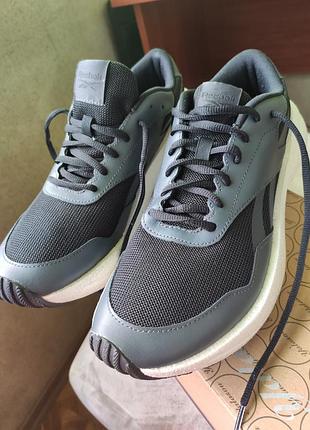Кроссовки reebok metreon - черные. оригинал.