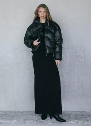 Чорна трикотажна максі юбка з розрізами1 фото