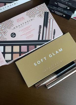 Anastasia beverly hills soft glam deluxe trio4 фото