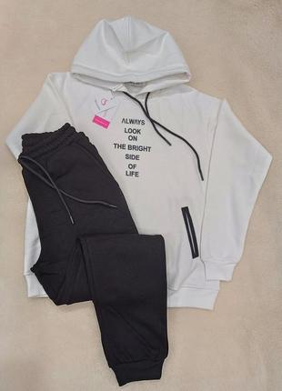 Костюми жіночі3 фото