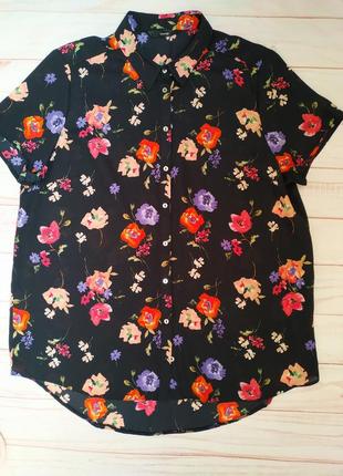 Гарна блуза з квітковим принтом1 фото