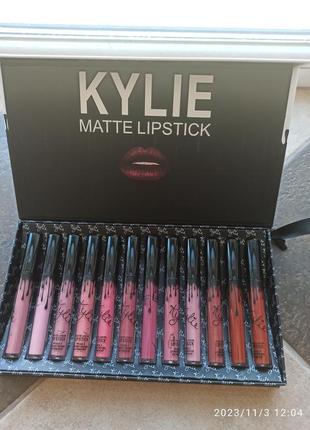 Набор жидких матовых помад для губ kylie matte 12 штук