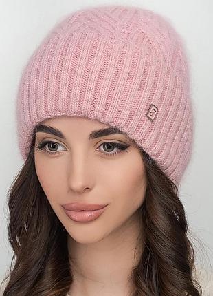 Женская шапка "выванная" (angora)