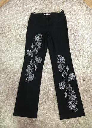 Эксклюзивные брюки с серебряной вышивкой