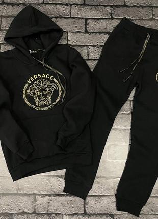 Спортивный костюм в стиле versace