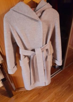 Шерстяное зимнее пальто с утеплителем1 фото