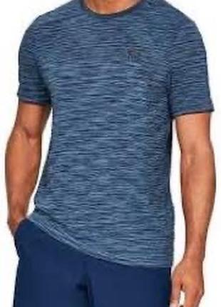 Чоловіча синя спортивна футболка в принт від under armour  розмір s