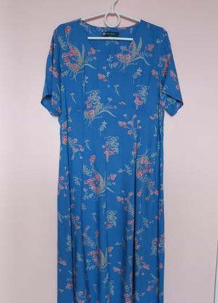 Блакитна сукня міді в квітковий принт, сукня міді віскоза в квіти, платье миди цветочное 48-50 р.