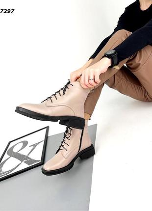 Ботинки из натуральной кожи и лака женские на шнурках классические6 фото
