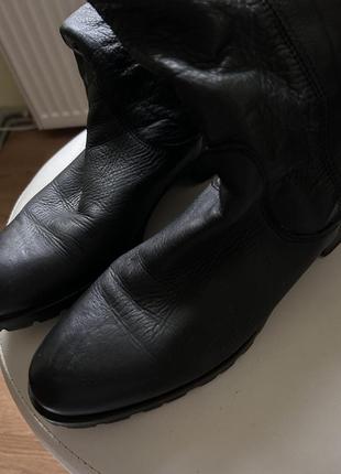 Дуже стильні чоботи ботфорди італія чорні демисезон кожа2 фото