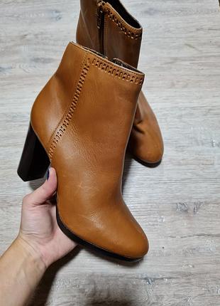 Ботильоны ботинки на каблуках minelli кожаные