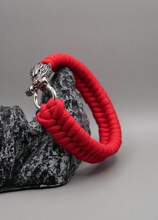 Браслет из паракорда fishtail на декоративной застежке волк, в подарок брелок
