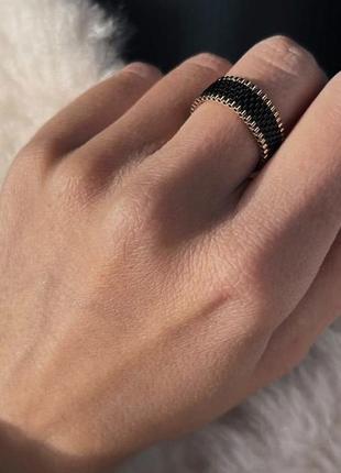 Чорна каблучка срібна з бісеру чорне кільце широке гарне незвичайне прикраса на палець6 фото