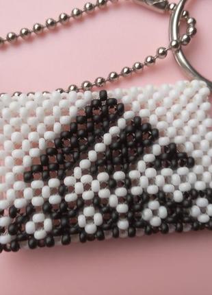 Брелок adidas з бісеру по власній схемі. брелок на подарунок