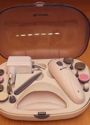 Апарат для манікюру та педікюру з сушаркою для нігтів vitek